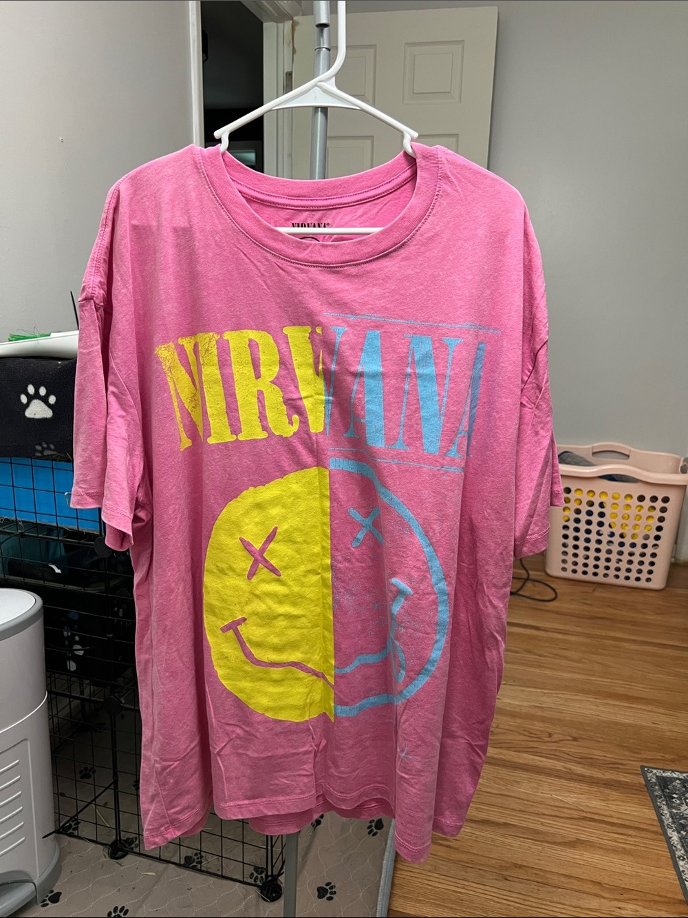 NWOT women’s NIRVANA Pink Graphic Tee with Yellow & Blue Smiley